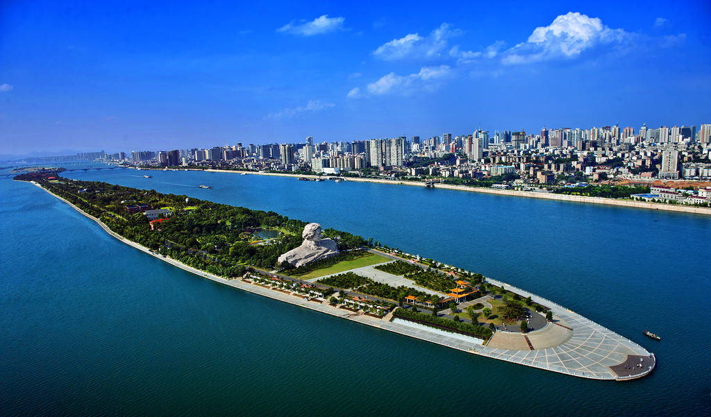 橘子洲头.jpg