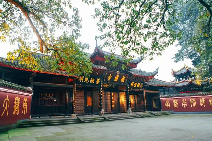 报国寺_副本.jpg